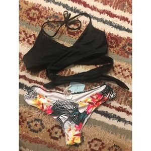 Cupshe Floral bikini set!